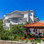 Vesna By Interhome