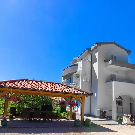 Apartment Apartmani Vesna Grebastica By Interhome 公寓 *