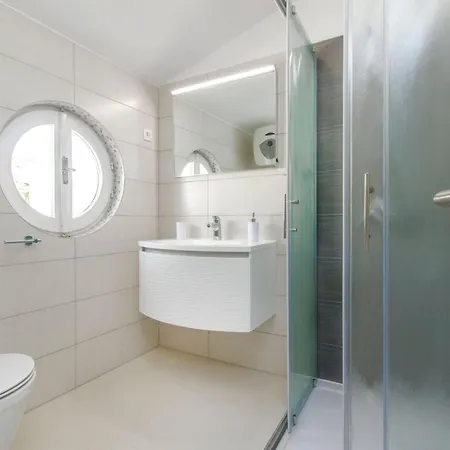 Апартаменты Apartment Apartmani Vesna Grebastica By Interhome *